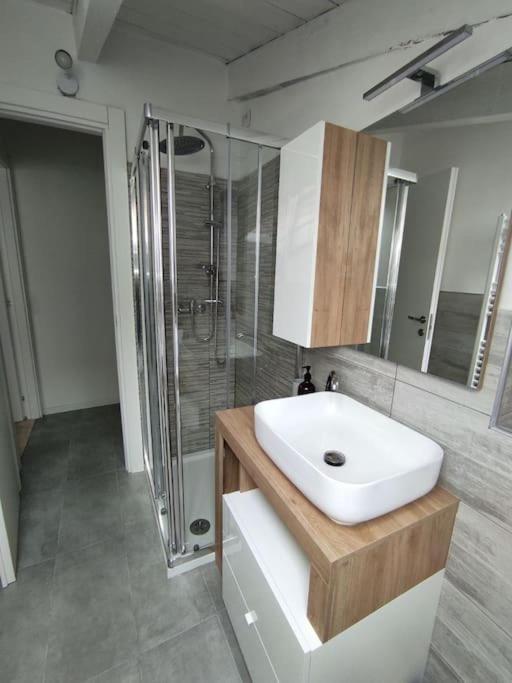 Free Parking Tiny House Wifi Netflix 15 Minuti Dal Duomo Apartment Милано Екстериор снимка