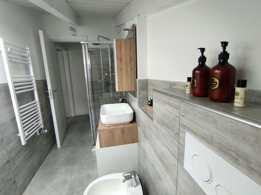 Free Parking Tiny House Wifi Netflix 15 Minuti Dal Duomo Apartment Милано Екстериор снимка